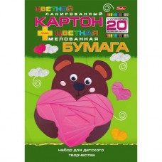 Набор цветного лакированого картона и цветной мелованой бумаги. 10+10 листов по 10 цветов. Формат А4. Мишка с сердечком